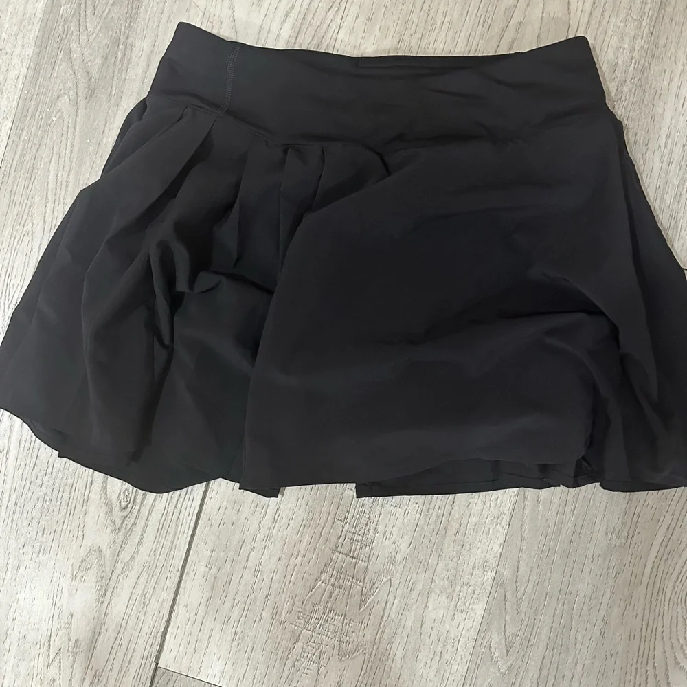 lululemon athletica Black Circle Skater Mini Skirt